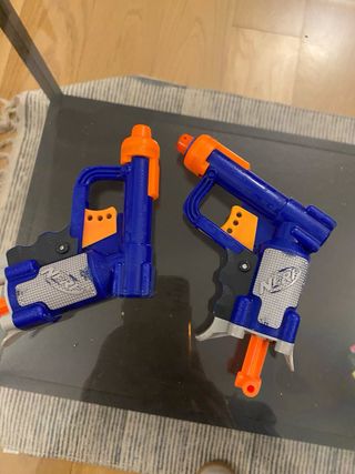 2 Pistolas Nerf Azules y Naranjas