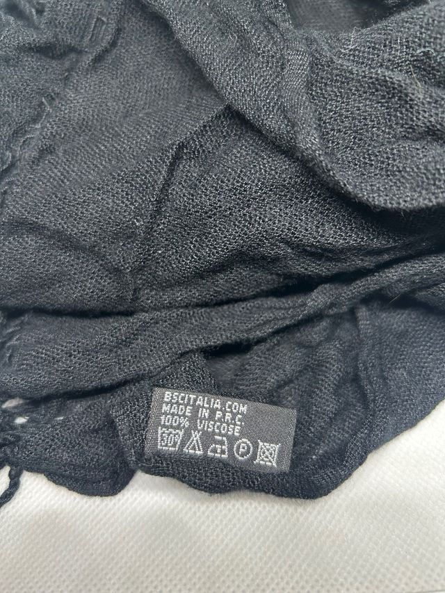 Sciarpa Balenciaga nera con frange