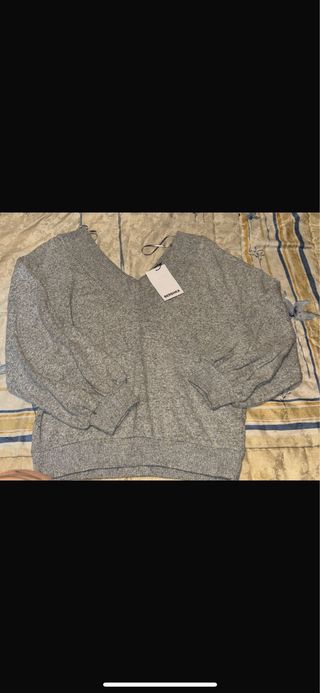 Sudadera Bershka pico gris talla única