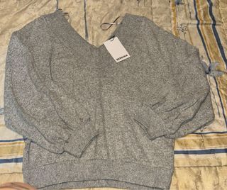 Sudadera Bershka pico gris talla única