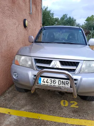Mitsubishi Montero 2006