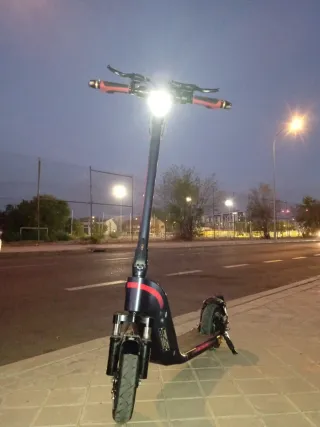 Patinete Eléctrico Red Bull Racing