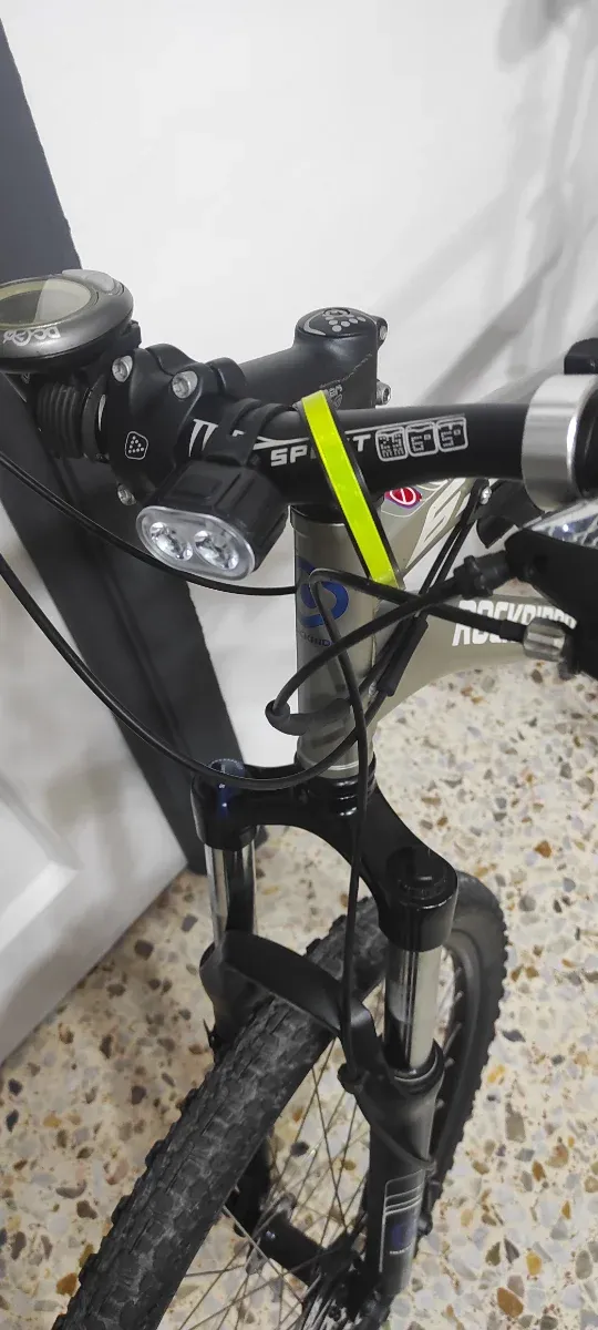 Bicicleta Rockrider 6.3 Doble Suspensión.