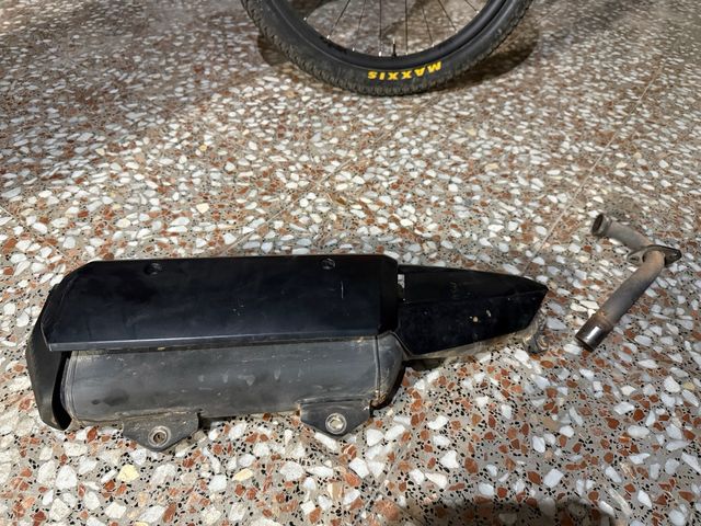 Escape Yamaha XMAX 300