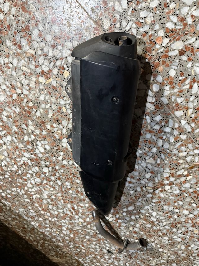 Escape Yamaha XMAX 300