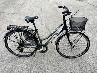 Bici da donna Elios con cestino