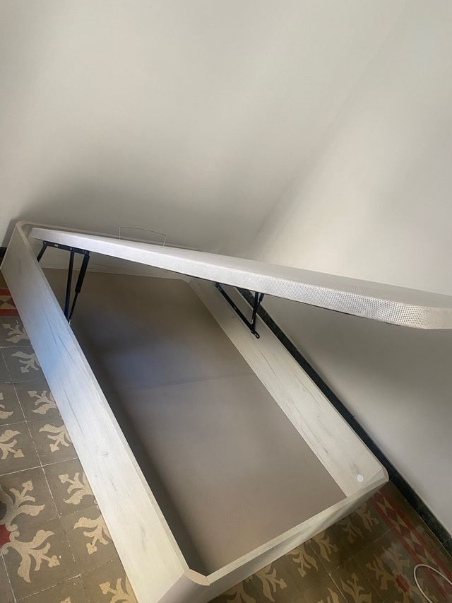 Canapés e colchões