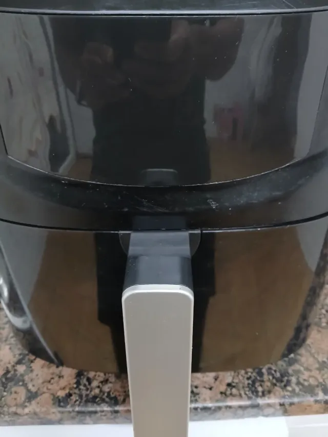 Freidora de aire negra