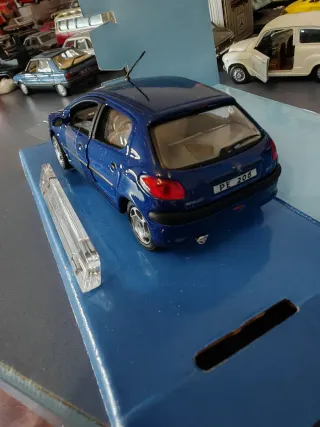Coche Peugeot 206 1/43 Cararama