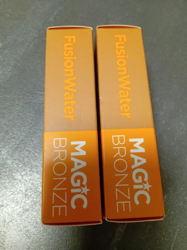 2 ISDIN Fotoprotector Fusion Water Magic Bronze SP