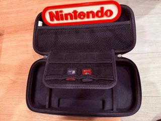 Nintendo Switch OLED blu/rosso