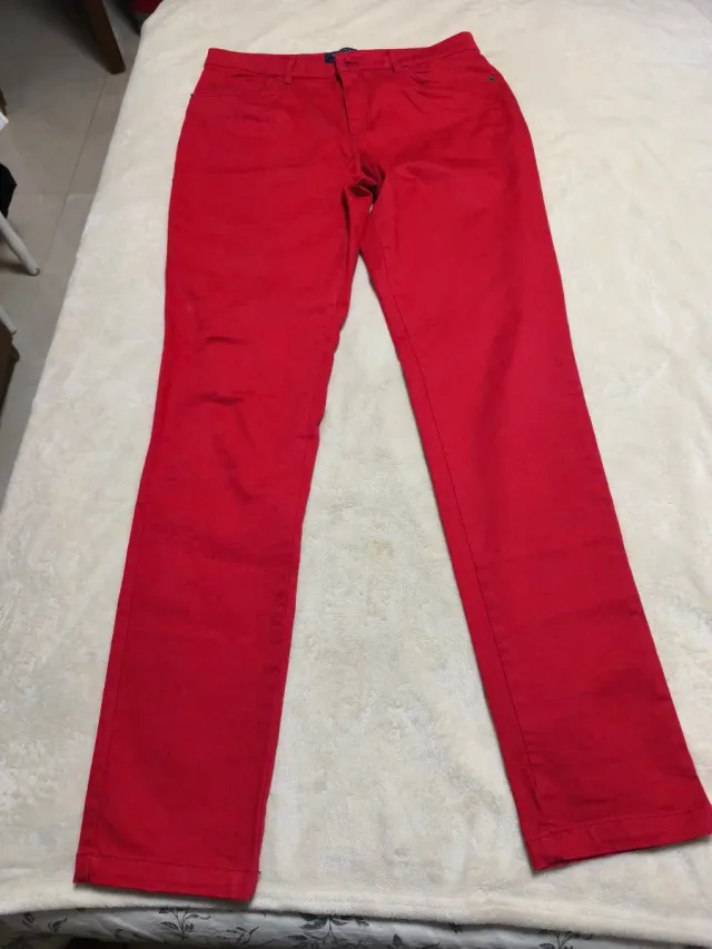 Pantalones Rojos