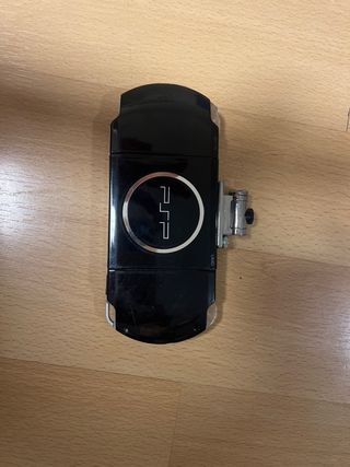PSP 3004 Negra + 3 Juegos