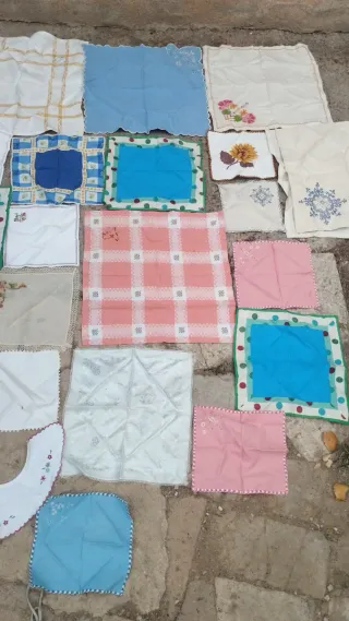 Pañuelos bordados y estampados