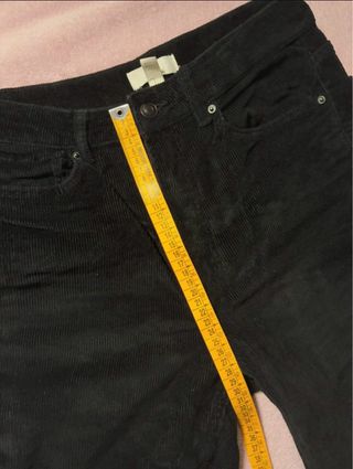 Pantalón de pana negro