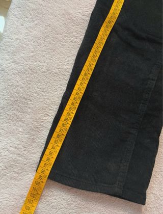 Pantalón de pana negro