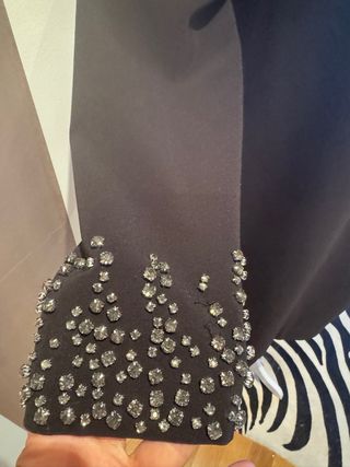 Vestido negro fiesta con pedrería
