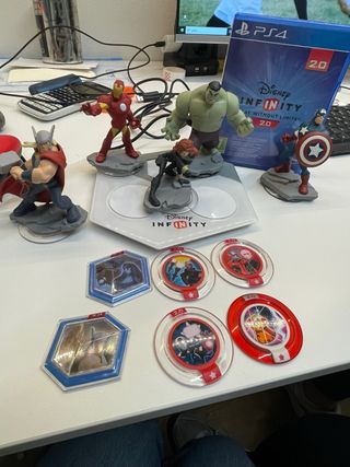 Disney Infinity 2.0 Avengers PS4 Set
