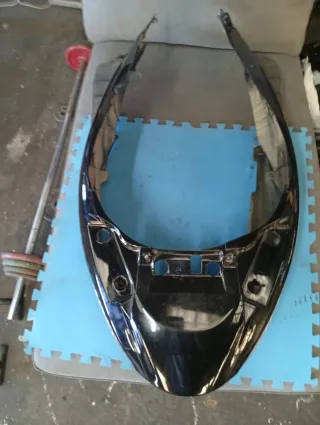 Carenado Suzuki Burgman 125/200 Trasero