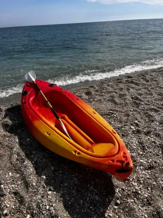 Kayak 1 plaza rojo y amarillo