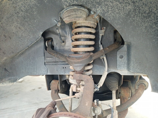 AMORTIGUADOR DELANTERO IZQUIERDO JEEP CHEROKEE (K
