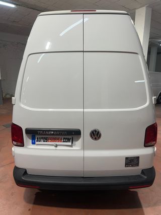 Volkswagen Transporter T7 2020 isotermo
