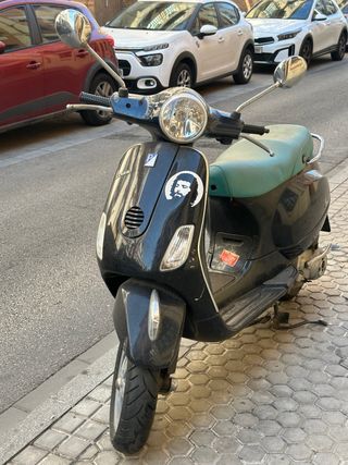 Vespa LX 125 Negra 2007