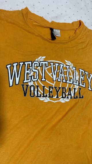 Camiseta H&M West Valley Volleyball