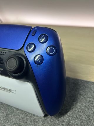 Mando PS5 Cobalt Blue con joysticks magnéticos