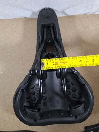 Sella Bici universale marca Nilox Unisex Nera