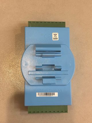 Módulo ADAM-4050 Data Acquisition