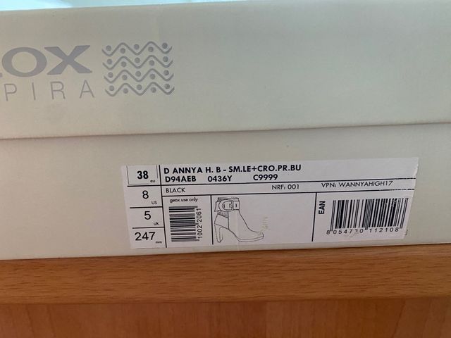 Botín Geox Negro Tacón Hebilla Talla 38