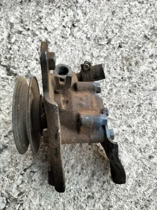 Bomba Dirección Nissan Patrol