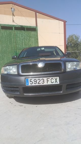 Skoda Superb 2006