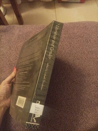 Literature and Gender (Approaching Literature)