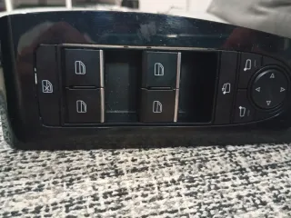 Mando elevalunas Mazda CX30