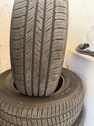 Neumáticos Kumho poco uso