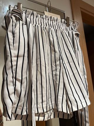 Shorts Shein rayas blanco y negro