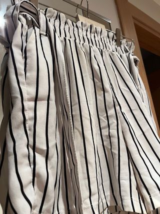 Shorts Shein rayas blanco y negro