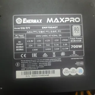 Fuente Alimentación Enermax 700W 80 Plus