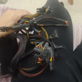 Fuente Alimentación Enermax 700W 80 Plus