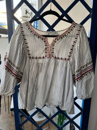 Blusa Zara Rayas Bordada