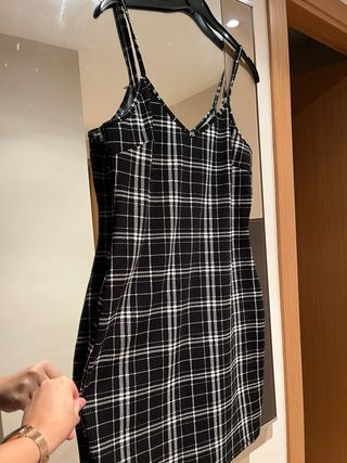 Vestido de tirantes a cuadros