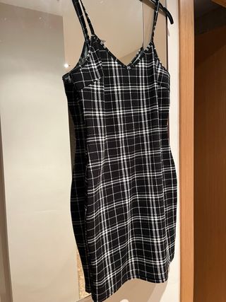 Vestido de tirantes a cuadros
