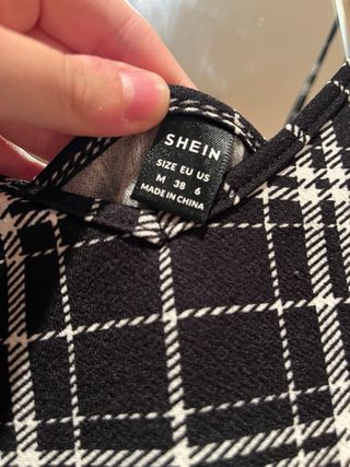 Vestido de tirantes a cuadros