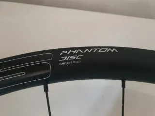 LLANTA DELANTERA PROGRESS PHANTOM