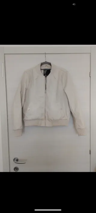Giacca similpelle beige bomber