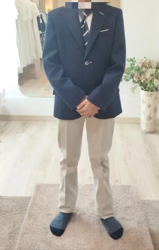 Traje comunión niño Neva Erima azul talla 7 años. 
