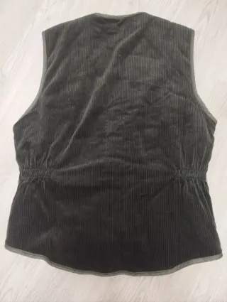 Chaleco de pana forrado verde Talla L