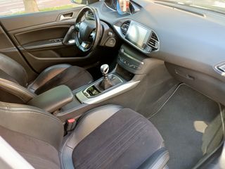 Peugeot 308 2015